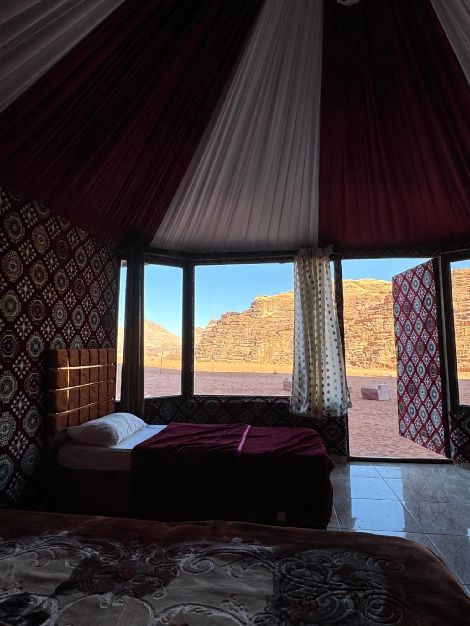 Wadi Rum Bubble Camp & Tour Εξωτερικό φωτογραφία