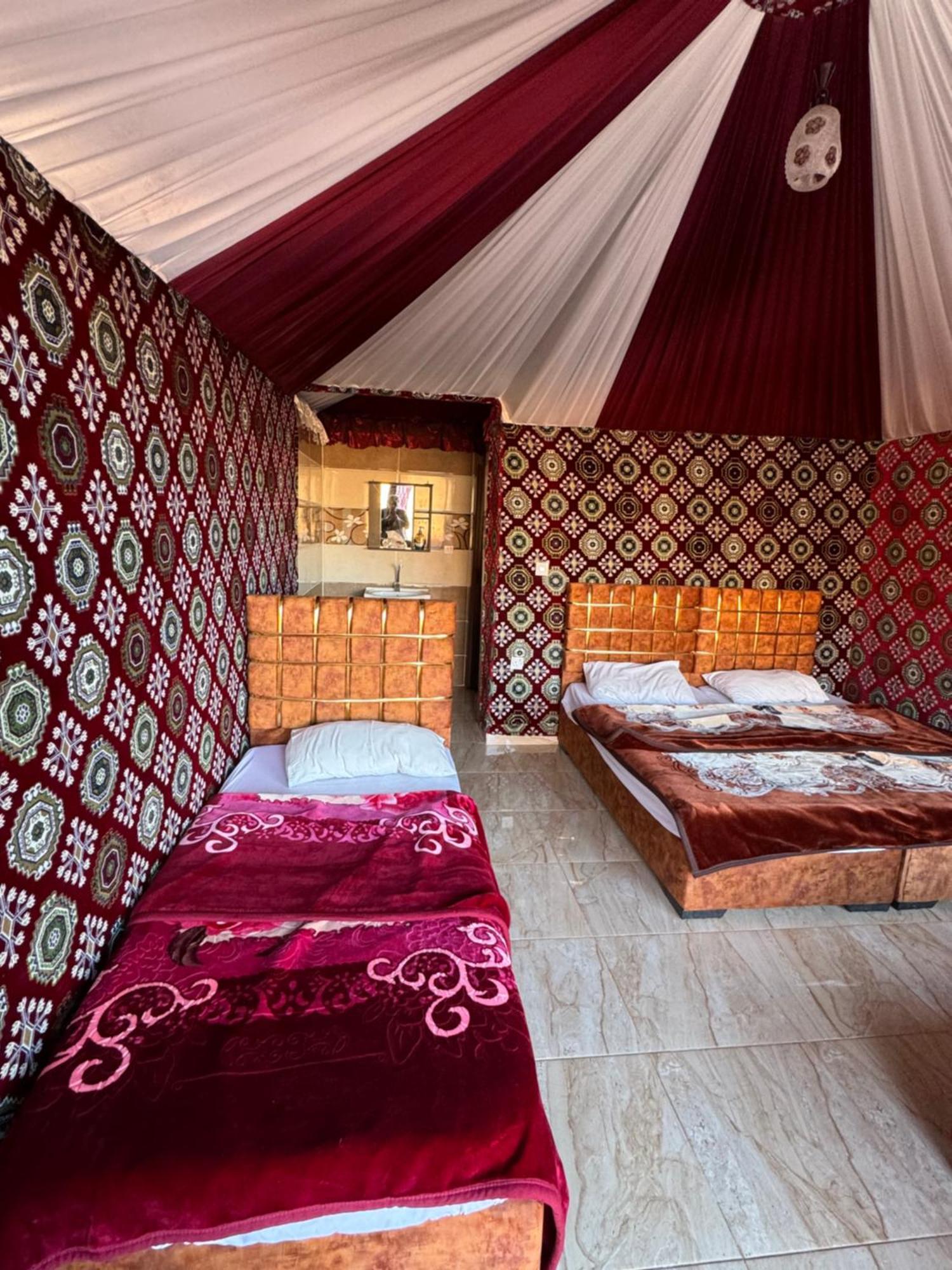 Wadi Rum Bubble Camp & Tour Εξωτερικό φωτογραφία