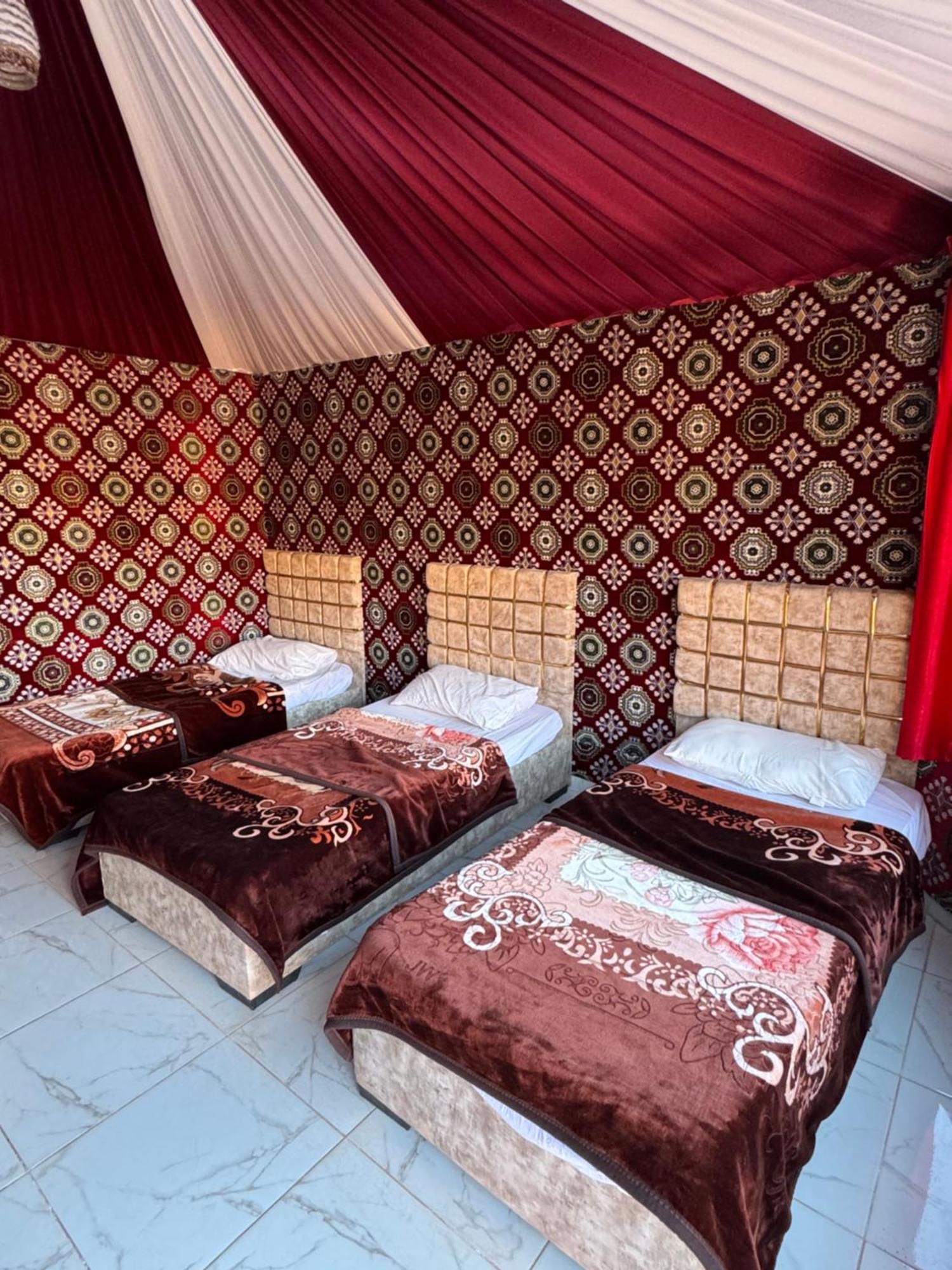 Wadi Rum Bubble Camp & Tour Εξωτερικό φωτογραφία