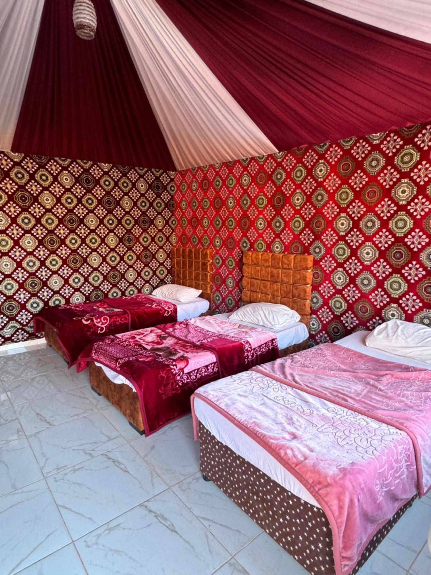 Wadi Rum Bubble Camp & Tour Εξωτερικό φωτογραφία
