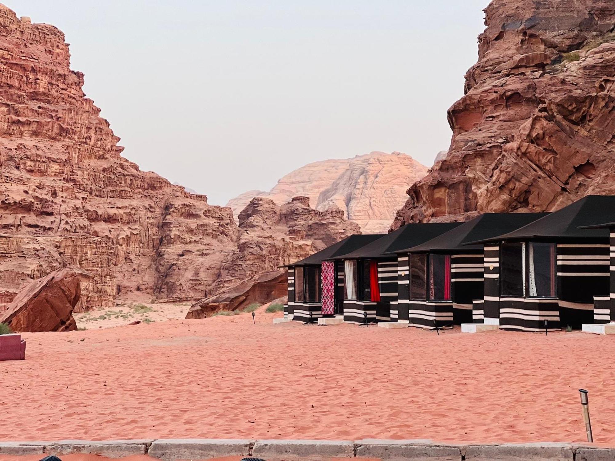 Wadi Rum Bubble Camp & Tour Εξωτερικό φωτογραφία