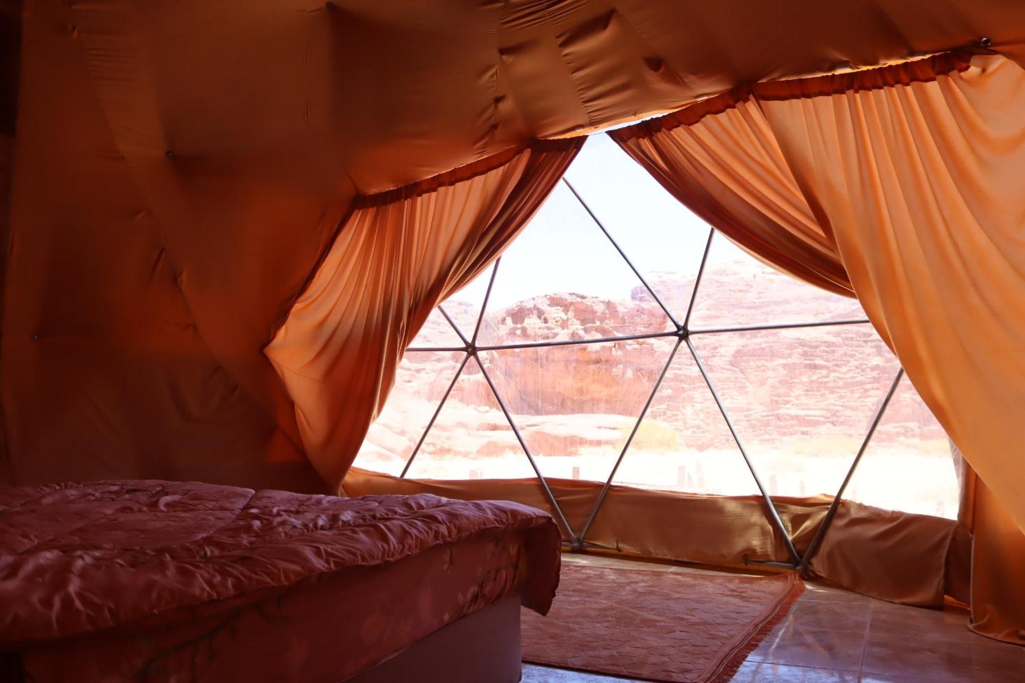 Wadi Rum Bubble Camp & Tour Εξωτερικό φωτογραφία