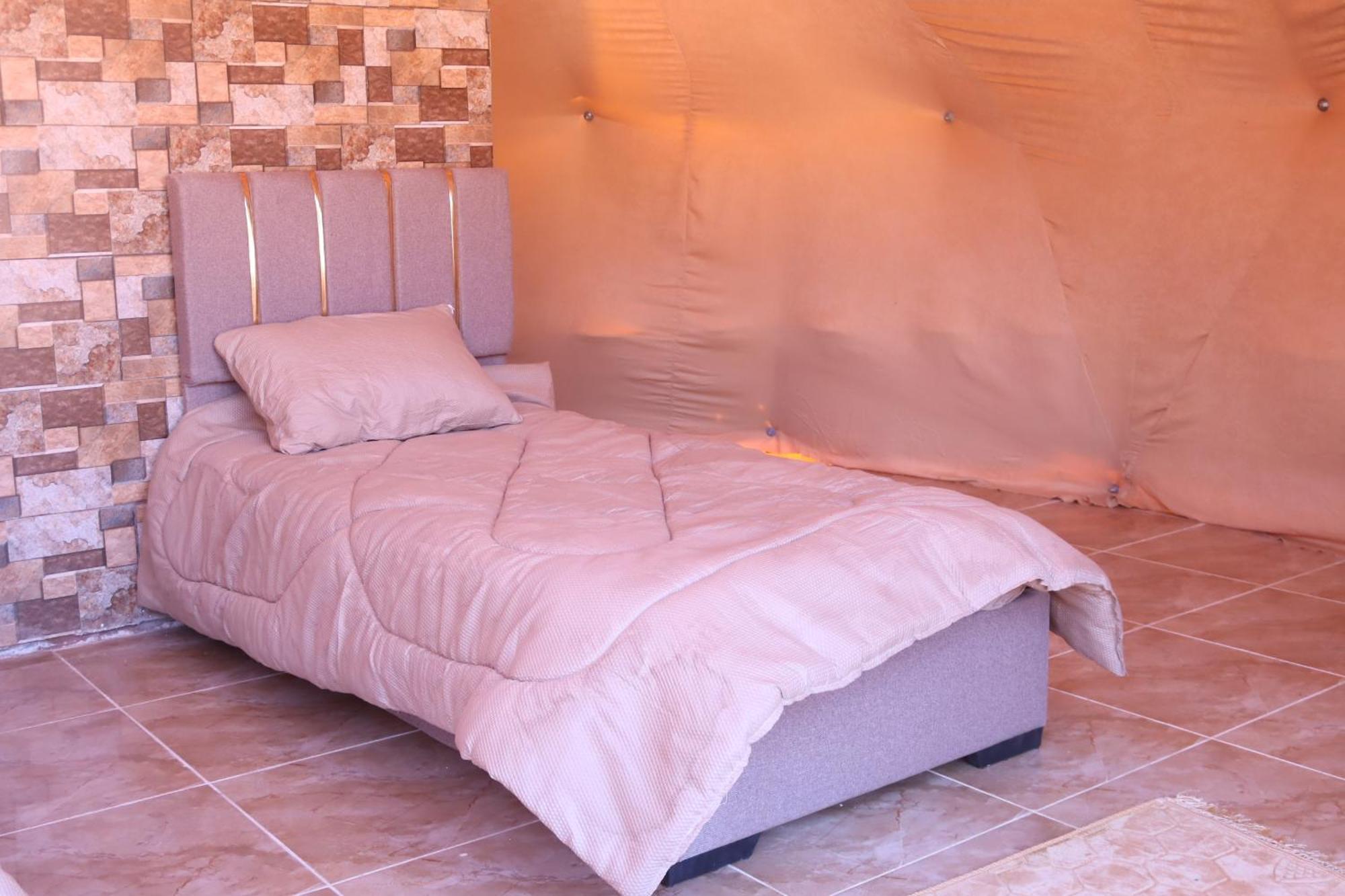 Wadi Rum Bubble Camp & Tour Εξωτερικό φωτογραφία